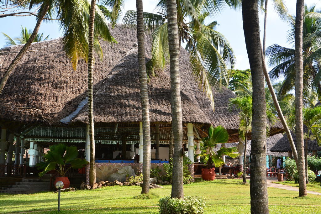 Neptune Village Beach Resort & Spa Galu エクステリア 写真